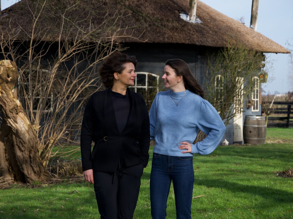 Pauline en Donna on the right&nbsp;foot.